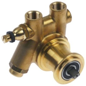 Hlava čerpadla svorková přípojka přípojka 3/8″ GAS mosaz L 82mm s filtrem a obtokem